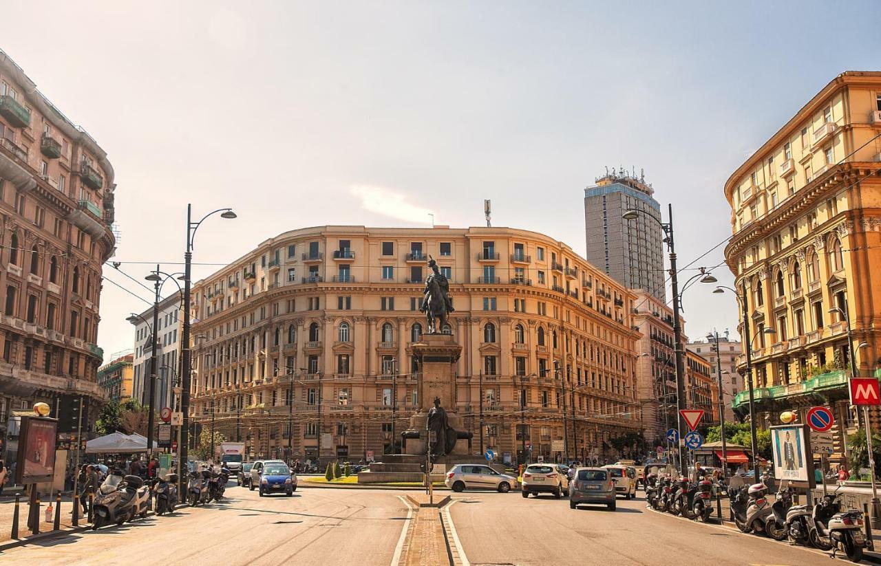 Hotel Be Italian Flat Piazza Bovio 22 Neapel Exterior foto