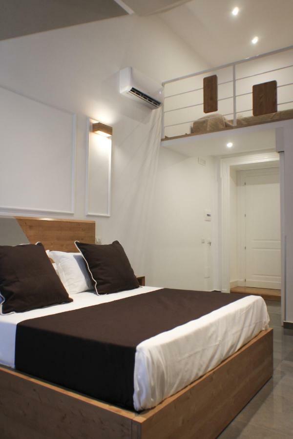 Hotel Be Italian Flat Piazza Bovio 22 Neapel Exterior foto