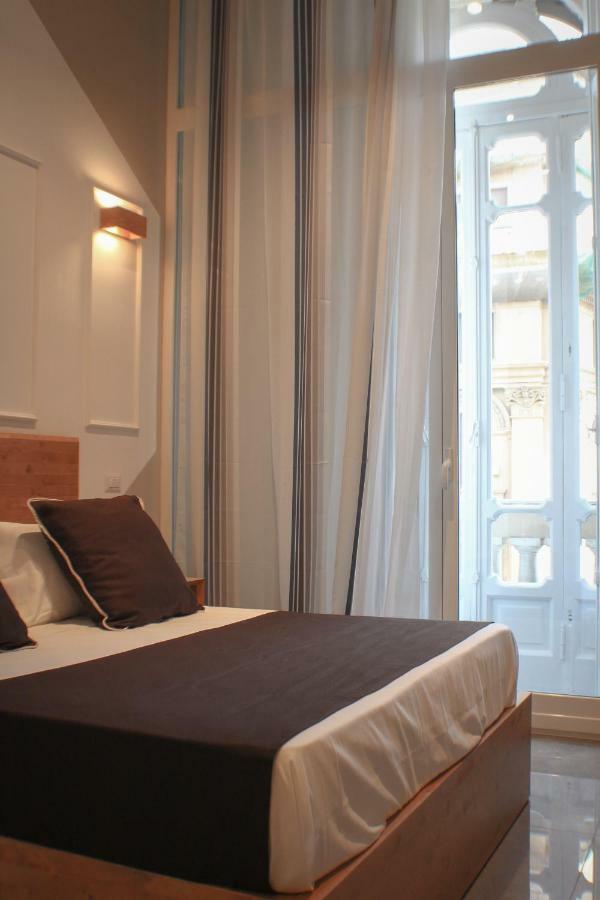 Hotel Be Italian Flat Piazza Bovio 22 Neapel Exterior foto