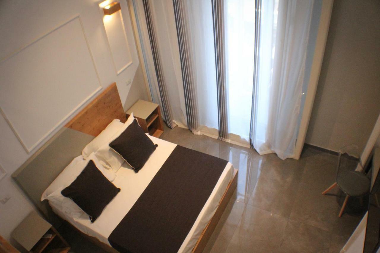 Hotel Be Italian Flat Piazza Bovio 22 Neapel Exterior foto