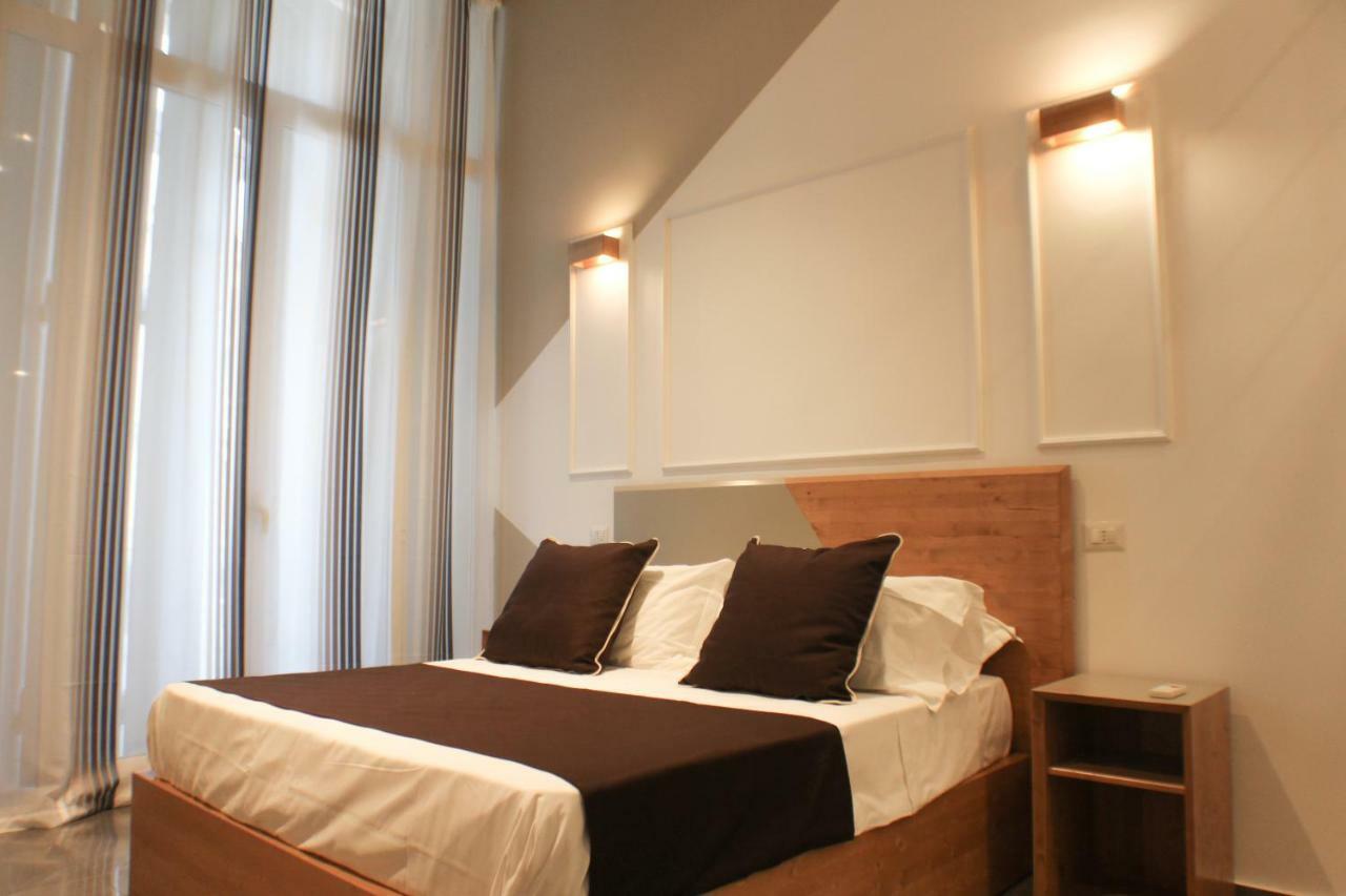 Hotel Be Italian Flat Piazza Bovio 22 Neapel Exterior foto