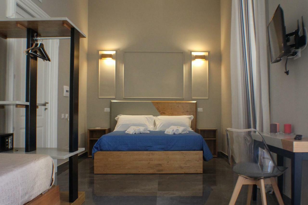 Hotel Be Italian Flat Piazza Bovio 22 Neapel Exterior foto