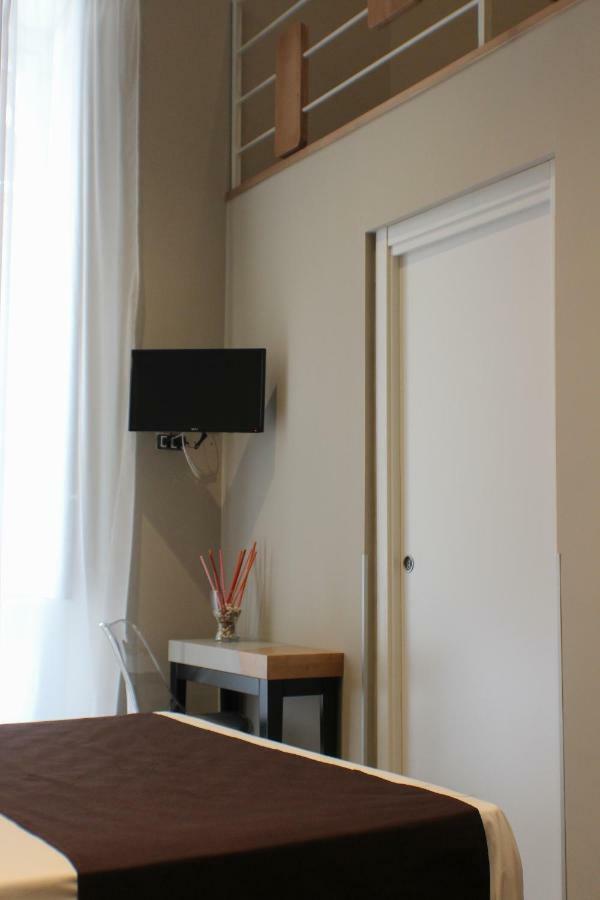 Hotel Be Italian Flat Piazza Bovio 22 Neapel Exterior foto